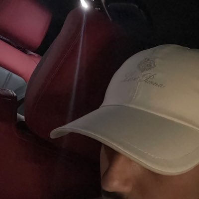 sejooq's profile picture. @BMW