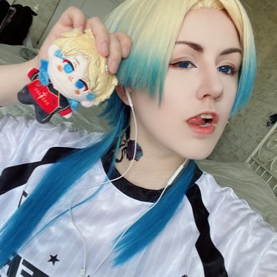 hitoriecos's profile picture. Рита | she/her | на ты | hsr, persona, blue lock