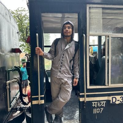 Manglam214's profile picture. Trying to be a Best Medico