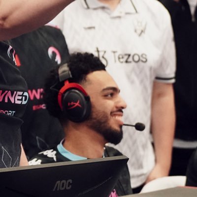 Ibra 🇩🇿🇷🇪 Profile