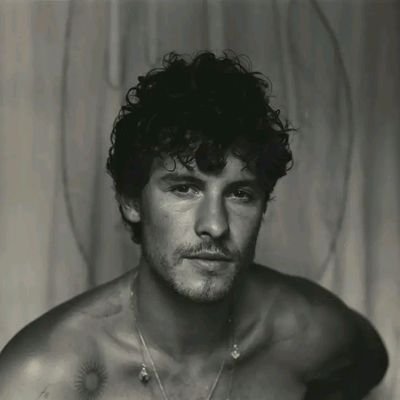 ShownMende39546's profile picture. On the Road now