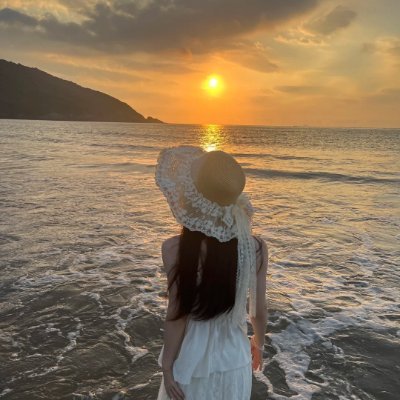 fsdxgbv's profile picture. I love pets. They warm my life with their unconditional companionship and simple joy. I enjoy every moment I share with them. They are an integral part of my li