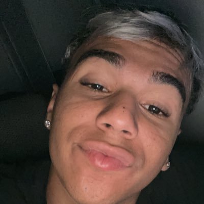 wilhamgabriel10's profile picture. …