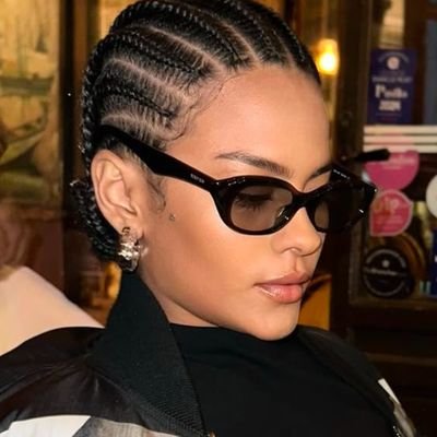 favstanx's profile picture. já adianto, que só importa a minha opinião.                        
• multifandom|fan acc