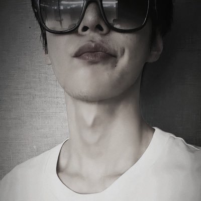 _chiw26's profile picture. 