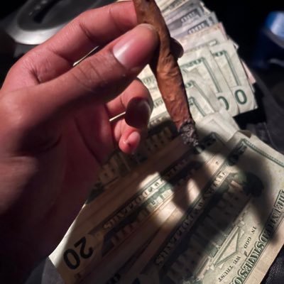 varionslang's profile picture. 