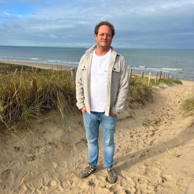 DirkSchipper's profile picture. Alleen terug voor de Katwijkse bubbel.