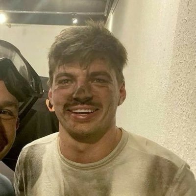 33maxxi's profile picture. 