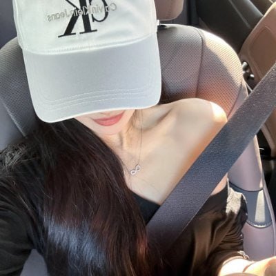 hyaritsas2's profile picture. If you can't catch the sunrise at 5 a.m., try watching the sunset at 6 p.m. I mean, any time is never too late.