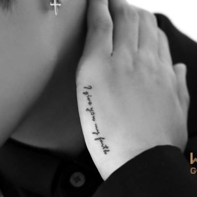 heroploy's profile picture. Walk this way ♥