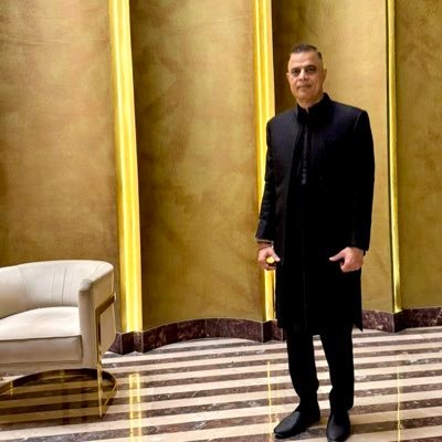 oOol_JaLoOl's profile picture. Haqeer, Faqeer, banda-e-pur-taqseer. MS Engg (USA), Ideas Person, Music Fanatic, Sukhan fehem (ghalib ka tarafdar), Thinker, Sharmeela,Sajeela #TeamKTF #Urdu