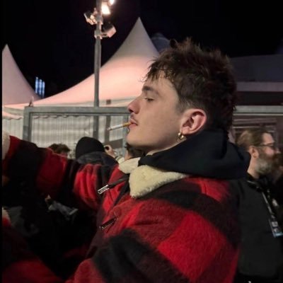 lasciatixortare's profile picture. ☽SHE!¡HER☽-ma porta il sole nelle tasche