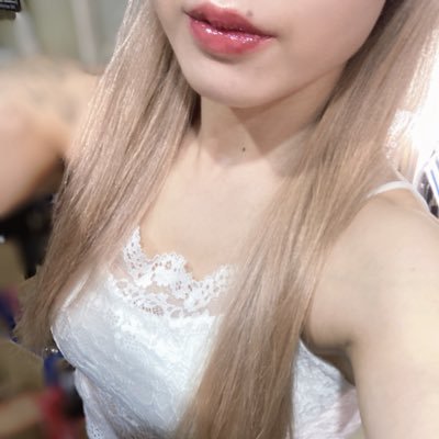 momo__puriko's profile picture. まあるいおしりのめがねっこ