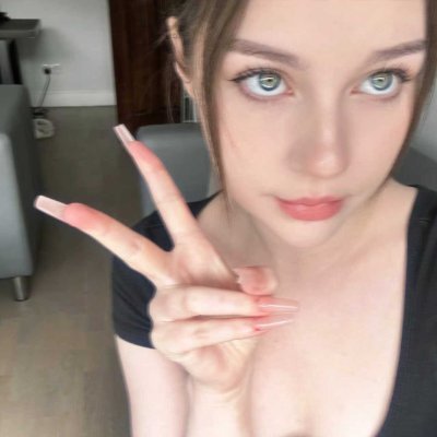 Izaicsonroe's profile picture. 🇬🇧 🇵🇱
Great opportunities to help others seldom come, but small ones surround us every day.