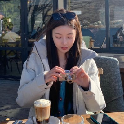 MoMo1575030's profile picture. 杀糕&黑心小编&一点点爱好者&备忘录