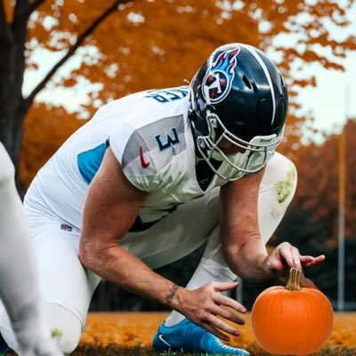 Tyler | Formerly the Brett Kern & Ryan Stonehouse Stan Account 🐐🦵| Showing love to the specialists 💙 | Mostly #Titans, most of the time ⚔️ #TitanUp
