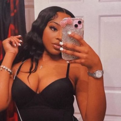 fineaxxpri's profile picture. IG: luuvpri | joined 2015| there's always gon a be a mad ho, dont b her!