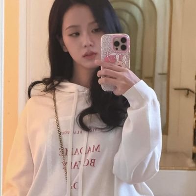 jsxkra's profile picture. 