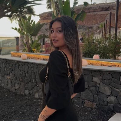 txlu___'s profile picture. short n’ sweet