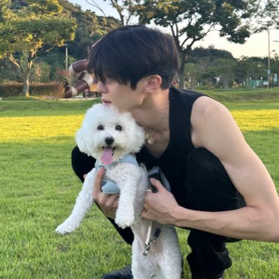 minimo0511's profile picture. 아빠는엔시티위시엄마는시민같아
