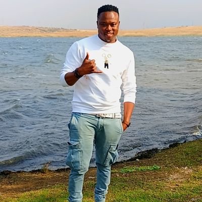 BonganiMaling19's profile picture. 