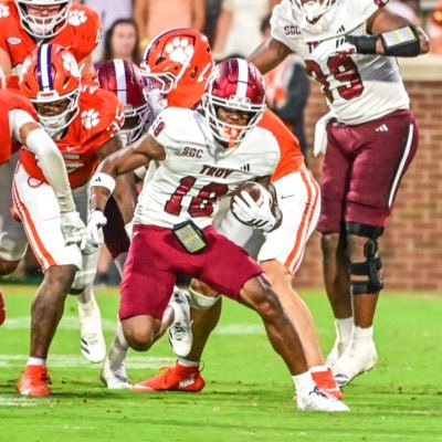 WR @troytrojansFB insta: @2.djepps