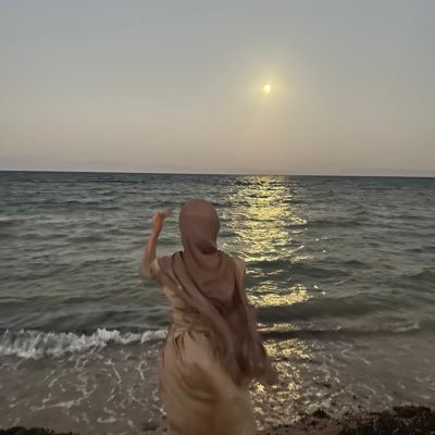 M0gh3zi1's profile picture. بنسبة 70% انا سبايدرمان
بنسبة 80% انا فليباج
بنسبة 90% انا سيلڨيا بلاث