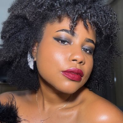 joycemcsantos's profile picture. 