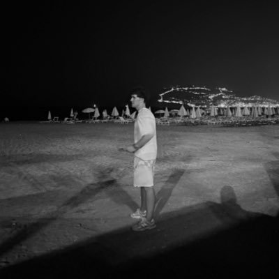 edwardcassidyy's profile picture. Beer, boobs and Burnley 😎