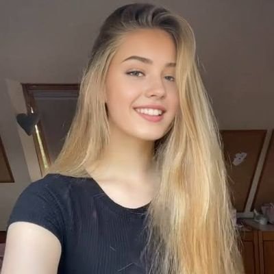 EmonTanzim40423's profile picture. 