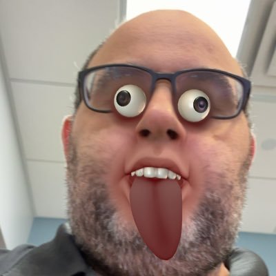 LLeo727272's profile picture. 