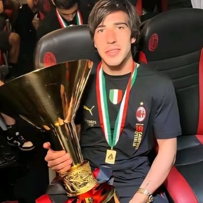 mar21143's profile picture. VIETATO SOGNARE 🚫
GRAZIE RATTO CESSO PER LA BANTER ERA 2.0 
TI AUGURO TUTTO .
#Furlaniout #Dimissionidelratto