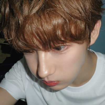 id2heejju's profile picture. 