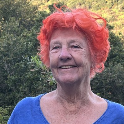 RosieB2019's profile picture. Regent St Poly & Exeter IAIS. #Poet. #DoAsYouWouldBeDoneBy 🇬🇧 🇪🇺Life is too short to be cross.