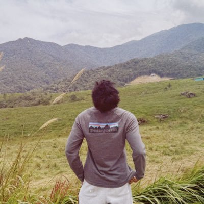 aimnsfwn's profile picture. life starts at 30