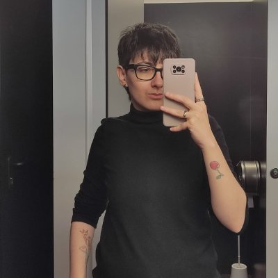 unbolivik's profile picture. 𝕴'𝖒 𝖏𝖚𝖘𝖙 𝖘𝖔𝖒𝖊𝖔𝖓𝖊 𝖔𝖇𝖘𝖊𝖘𝖘𝖊𝖉 𝖜𝖎𝖙𝖍 𝖙𝖍𝖊 𝖒𝖔𝖔𝖓🌙

ACT's Actor. Un futuro prodigio🎬