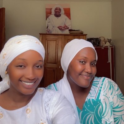 Al hamdoulilah 🙏je suis musulmane🥰 Akhloulahi ma fierté❤ Seydina Limamou Lahi(Aleyhi Salatou Wa Salam)le prophète de l'humanité ❣🙏