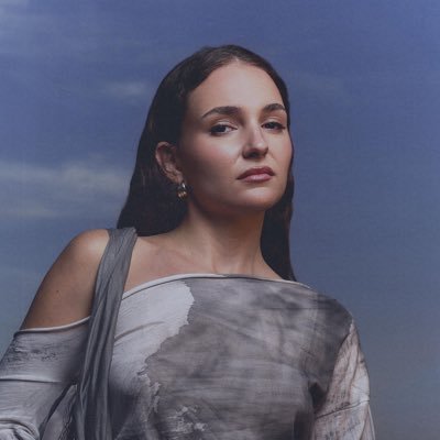 poncelam_'s profile picture. PAUSA disponible.