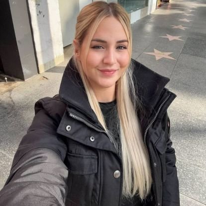 bidemi_day321's profile picture. 39