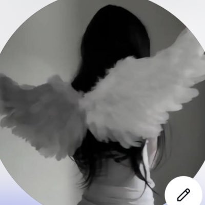 bunniesi2's profile picture. 