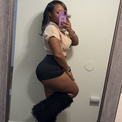 mari_evv's profile picture. 