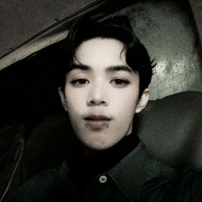 LaurenceStaine1's profile picture.