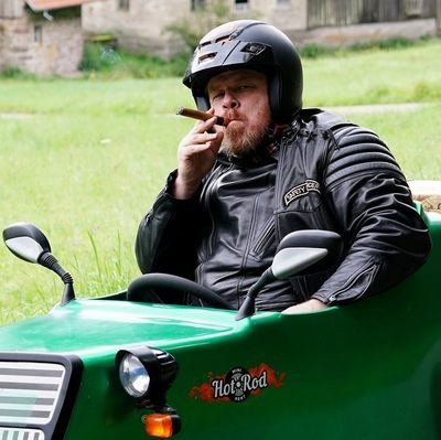 sturzgetreide's profile picture. #redigiermitmir ■ Texter ■ Dichter ■ Textverdichter ■ Kekspapa ■ Äämo Pälzer, immer Pälzer