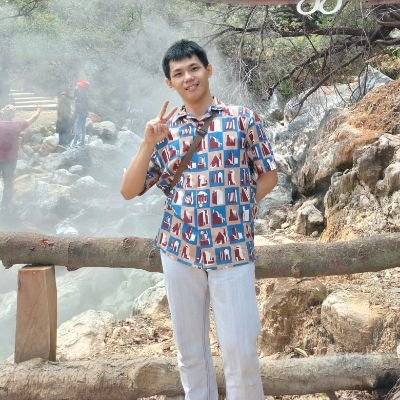 rbrtjo's profile picture. may tweet weird and random things.