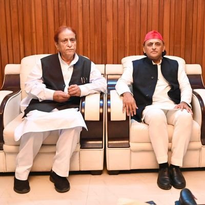 MuslimVanguard's profile picture. Proud Indian Muslim 🇮🇳 | Socialist| Azamwadi