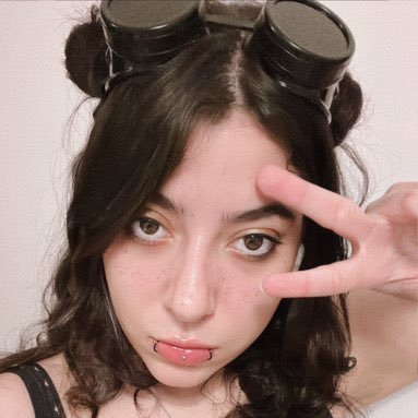 Lucyanne09181's profile picture. 