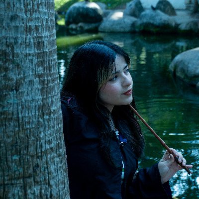 calupesita's profile picture. Actriz, fotografa, youtuber 
 entusiasta de la aviacion✈️👩🏻‍✈️
19 años 
Fanatica de taylor swift, Potterhead Estudiante de Periodismo
side: @itslupesita