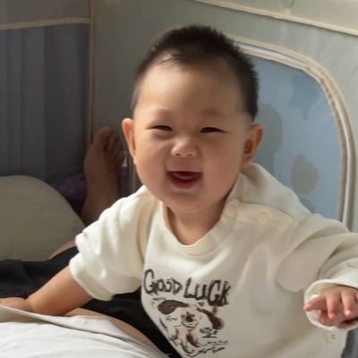 8J7e88LO3yVF1JR's profile picture. 