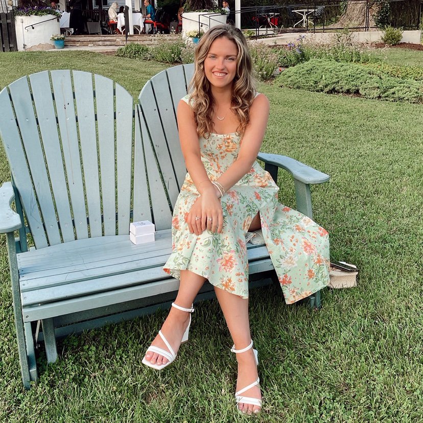 AuthorErinMason's profile picture. attorney ⚖️ | author ✍🏼 | querying Where The Wisterias Whisper