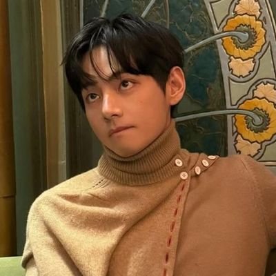 thatataee's profile picture. 🐆   𓂃۶ৎ   𝗍𝗁𝖺𝗍𝖺 .ᐟ 愛
              𓏲𝄢 𝗍𝗐𝗂𝖼𝖾 & 𝖻𝗍𝗌
                                                       ◠    age: 18yo   ୨୧   written by kthv